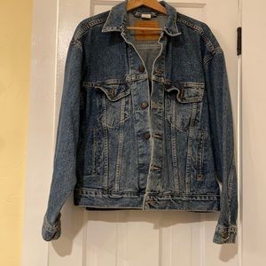 Levi denim jacket size M.